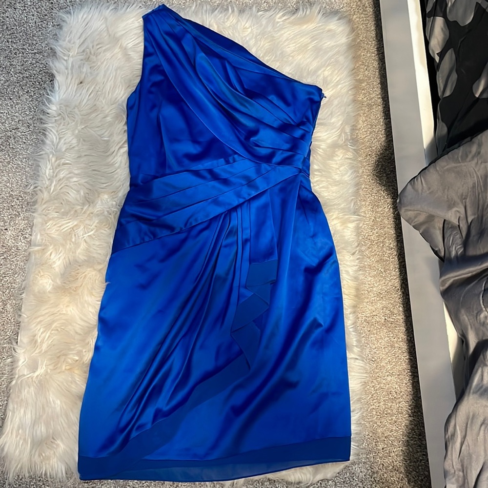 Short formal blue dress
